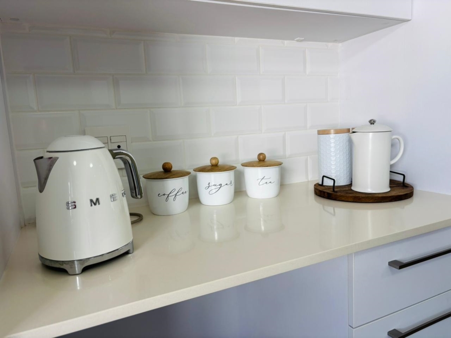 To Let 3 Bedroom Property for Rent in Aston Bay Eastern Cape